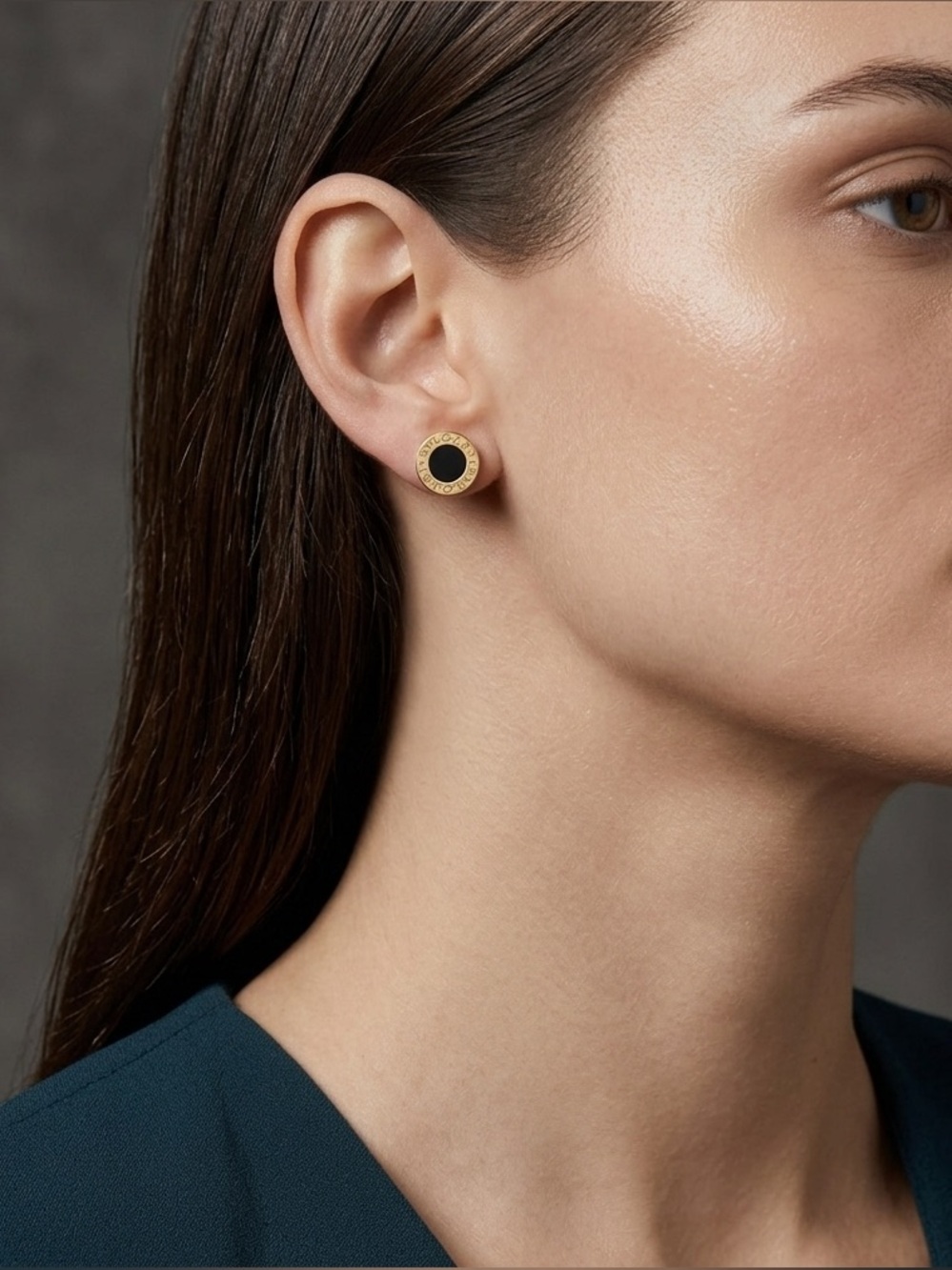 BVLGARI Italy Circular Logo Stud Earrings - Picture 3 of 6